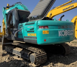 รถขุดไฮดรอลิก Kobelco SK200 SK210 SK140 มือสองสมรรถนะดีที่สุด น้ำหนัก 20 ตัน พร้อมเครื่องยนต์ เกียร์ ปั๊ม ขายดี ได้มาตรฐาน EPA CE - Product Image 5