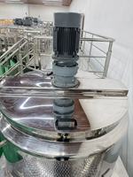 Mélangeur homogénéisateur 500L 1T 2T 3T 5T, équipement de mélange de shampoing, machine de fabrication de cosmétiques, agitateur, machine de mélange de liquides