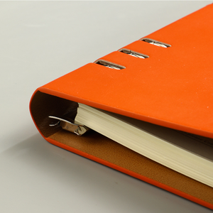 Deri gevşek yaprak sert çanta bağlı <span class=keywords><strong>Notebook</strong></span> kılıfı 4 halka bütçe Binder A4 dolgu kağıdı için özel A5 doldurulabilir dizüstü - Product Image 3