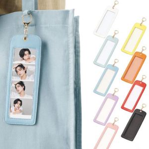 Llavero con ventana transparente para tarjetas fotográficas, con funda de PVC y soporte de cuero PU para fotos de ídolos - Product Image 1