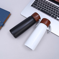 Hadiah Bisnis Botol Flask Vakum Stainless Steel Dinding Ganda 500ml Tutup Bambu, Esensial untuk Kembali ke Sekolah dan Perjalanan