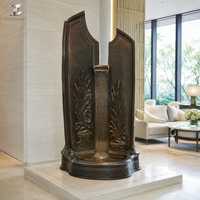 Fontaine murale en bronze, sculpture artisanale en métal, patine antique, élément aquatique durable pour villa, cour, jardin et aménagement paysager d'hôtel