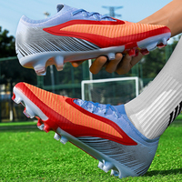 Sepatu Olahraga Sepak Bola Kasual Ringan dan Bernapas untuk Pria Gaya Baru 2026, Anti Selip, Logo Dapat Disesuaikan