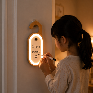 Lavagna Memo in Legno con Luce Notturna a LED Ricaricabile con Sensore di Movimento, Decorazione da Appendere alla Porta per Camera da Letto, Ufficio e Ingresso - Product Image 2