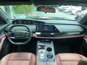 Venta al por mayor 2023 Changan Uni-K IDD Sedan Taxi Driving School Online Car-hailing New Cars Segunda mano para la venta - Product Image 5