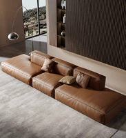 Italienisches Minimalistisches Echtleder-Sofa aus Vollnarbenleder, Anpassbar für Verschiedene Wohnzimmergrößen
