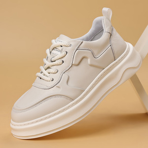 Collection Printemps Tendance : Baskets Décontractées Homme en Cuir Véritable à Semelle Épaisse – Chaussures Blanches Élégantes et Audacieuses, Confortables - Product Image 2