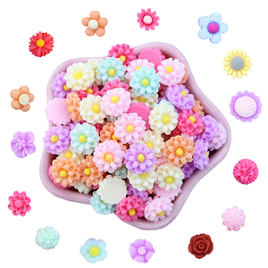 จี้ดอกไม้เรซิ่นหลากสีสันสำหรับทำเครื่องประดับ DIY ต่างหู พวงกุญแจ ของตกแต่งดอกไม้ 3 มิติ รูปดอกทานตะวันจิ๋ว - Product Image 1