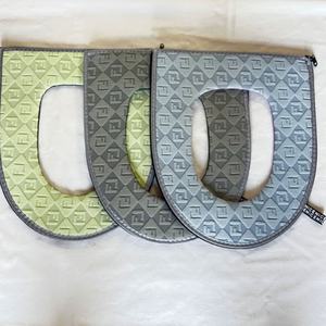 Cubierta de asiento de inodoro suave y cómoda de invierno de nuevo diseño de Venta caliente almohadilla impermeable personalizada - Product Image 1