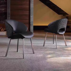 Silla de Comedor Moderna Minimalista Tapizada en Cuero con Respaldo Nórdico y Estructura Metálica, Diseño de Lujo Ligero para el Hogar - Product Image 1