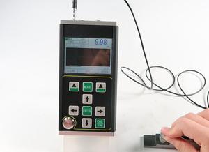 Jauge d'épaisseur ultrasonique haute précision TM290 - Product Image 2