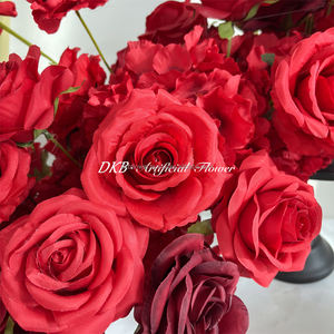 Chemin de table en fausse soie artificielle rose rouge fait main sur mesure pour la décoration de mariage, de la rentrée scolaire et d'autres événements - Product Image 4