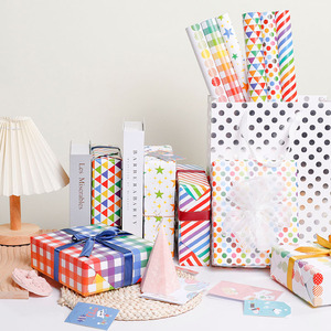 Rollo de papel de regalo de embalaje con estampados de animales divertidos de papel brillante para cumpleaños a niños de 80g al por mayor - Product Image 1