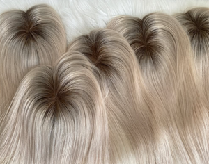 Topper <span class=keywords><strong>cheveux</strong></span> humains pour femmes-Couleur naturelle, base en soie et dos tissé pour un ajustement sûr et une apparence réaliste - Product Image 4