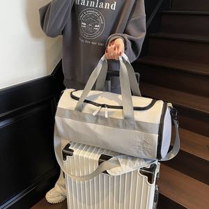 Bolsa de Viaje de Moda 2026 para Deportes al Aire Libre, Gimnasio y Natación, Bolsa Deportiva de Gran Capacidad para Otoño e Invierno - Product Image 4