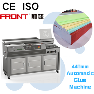 Machine à relier à colle avant C70 A3 taille 440mm longueur 60mm épaisseur avec écran de <span class=keywords><strong>7</strong></span> pouces 250-350 livres/h avec colle latérale - Product Image 4