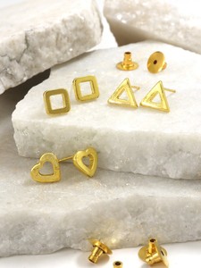 Juego de Accesorios de Moda Geométricos Chapados en Oro de 24 Quilates para Pendientes, Paquete de 3, Corazón, Cuadrado, Triángulo, Minimalistas, para Uso Diario de Mujeres - Product Image 6