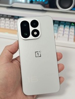 Nouveau modèle 2026 : Téléphone gaming 5G OPPO OnePlus 16, puce Snapdragon 8 Gen6 Elite 2nm, design esthétique Exploration Interstellaire