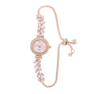 Nuova moda foglia <span class=keywords><strong>sottile</strong></span> cinturino con diamanti rotondi diamanti rotondi con coulisse regolabile braccialetto <span class=keywords><strong>orologio</strong></span> al quarzo per le donne - Product Image 6