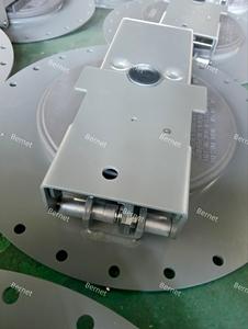 Couvercle de manhole à bride de 16 pouces pour camion-citerne, fourni par Bernet Factory - Product Image 2