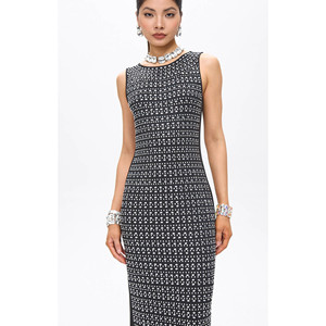 Abito lungo Woba decorato con cristalli, nero - Product Image 5