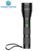 Lampe torche LED 700LM de notre usine, 44 ans d'expérience, portée de 291M, étanche IP65, rechargeable par USB, mise au point réglable, utilisation d'urgence