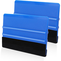 Raclette en plastique à bord en feutre, nouvelle tendance, avec tissu en feutre doux pour le covering automobile, les vitres, le papier peint et les autocollants. Vente en gros.