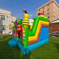 Parc de jeux gonflables commercial à thème Yuedong, avec château gonflable et parcours d'obstacles