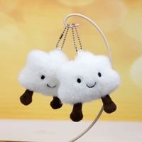 Vente chaude blanc nuage doux en peluche porte-clés usine en gros décorations suspendues pour vêtements et sacs pour vêtements et sacs