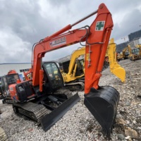 Mini-excavatrice Hitachi ZX70 d'occasion, poids opérationnel de 7 tonnes, sur chenilles, avec moteur et pompe, composants essentiels, à vendre