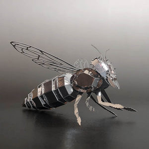 Kuangmo Modèle d'assemblage de jouet DIY en acier inoxydable entièrement métallique, <span class=keywords><strong>puzzle</strong></span> stéréoscopique 3D sans colle, Hornet, moins de 50 pièces - Product Image 3