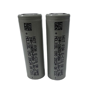 Batterie Molicel P28A 2800mAh 3.7V-4.2V Haute puissance 35A Courant de décharge Lithium-ion liquide 21700 800 cycles Cathode LiNiMnCoO2 - Product Image 4