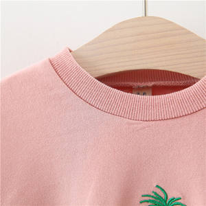 Vêtements pour enfants : Ensemble deux pièces printemps pour filles (jupe et haut) – Robes de mariée pour enfants en Chine - Product Image 2