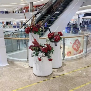 Bình thủy tinh lớn ngoài trời với các mẫu động vật sáng tạo đơn giản sử dụng thương mại hàng thủ công nhựa cho khách sạn và trung tâm mua sắm - Product Image 4