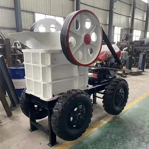 Madencilik taşınabilir mobil Mini kum taş kaya altın cevheri dizel motor hareketli çeneli kırıcı satılık makine fiyatı