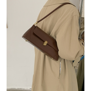 2024 nuevo bolso de mano de nicho francés de moda para mujer, bolso Retro para axilas, bolso de hombro de estilo antiguo medio de poliéster con correa única - Product Image 5