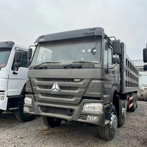 Camion benne basculante Sinotruk Howo 8x4 d'occasion en bon état avec moteur Weichai - Product Image 4