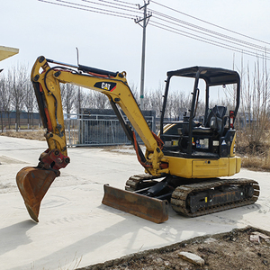 Miniexcavadora Usada de 3 Toneladas, Modelo Carter 303ECR, Motor Incluido, Origen Japón, Probada y Certificada - Product Image 3
