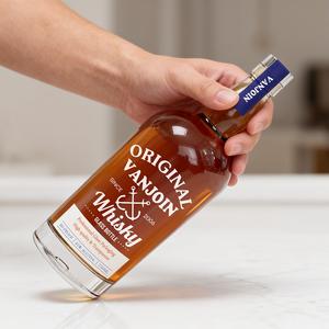 Carafe à whisky en verre clair vide imprimé <span class=keywords><strong>de</strong></span> logo personnalisé <span class=keywords><strong>bouteille</strong></span> en verre pour vodka gin liqueur en <span class=keywords><strong>coffret</strong></span> cadeau en bois - Product Image 5