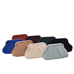 Nuovissimo Design di <span class=keywords><strong>Borsa</strong></span> Clutch Ecologica in Rafia all'<span class=keywords><strong>Uncinetto</strong></span> <span class=keywords><strong>Borsa</strong></span> Estiva <span class=keywords><strong>Fatta</strong></span> <span class=keywords><strong>a</strong></span> <span class=keywords><strong>Mano</strong></span> in Maglia Intrecciata - Product Image 1