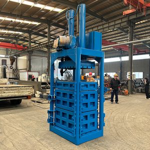 <span class=keywords><strong>Presse</strong></span> à balles hydraulique verticale à fonctionnement automatique et à faible entretien <span class=keywords><strong>pour</strong></span> les déchets textiles et les vêtements - Product Image 5