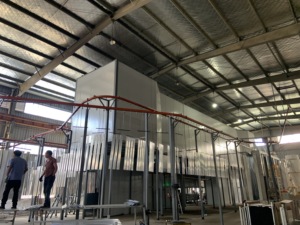 JINHAI Ligne de production entièrement automatisée Ligne de peinture électrostatique pour revêtement en poudre Pulvérisation automatique personnalisée - Product Image 3