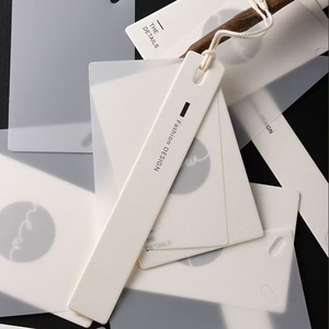 Thiết Kế Mới Quần Áo Phụ Kiện Nhãn Tùy Chỉnh In Ấn Logo Giấy Thiết Lập Nhãn Quần Áo Treo Thẻ Thẻ Giấy - Product Image 3