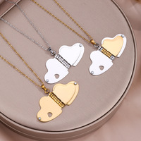 Collier en acier inoxydable avec pendentif livre en forme de cœur, gravure « Love », cadeau de confession pour la Saint-Valentin, chaîne en bambou, unisexe et sportif