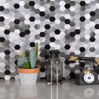 Carreaux muraux hexagonaux en PVC imperméables en gros, épaisseur 4 mm, isolation thermique, auto-adhésifs, pour crédence de salle de bain et appartement