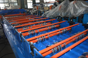 Hot Factory Direct Ein schicht ige Dachplatten-Rollen form maschine für Baustoffe Farbiger Fliesen motor Pumpen kern - Product Image 3