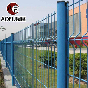 Installation simple <span class=keywords><strong>de</strong></span> clôture extérieure 3d, clôture en maille galvanisée en PVC 3D incurvée, clôture <span class=keywords><strong>de</strong></span> <span class=keywords><strong>jardin</strong></span> 3d à plaque <span class=keywords><strong>de</strong></span> 4mm pour la <span class=keywords><strong>France</strong></span> - Product Image 4