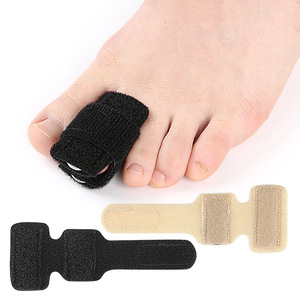 Attelle de protection réglable <span class=keywords><strong>pour</strong></span> orteil en marteau et orteil en croûte, avec double bande en aluminium, <span class=keywords><strong>pour</strong></span> <span class=keywords><strong>redresser</strong></span> et maintenir <span class=keywords><strong>les</strong></span> <span class=keywords><strong>orteils</strong></span>, utilisable avec des <span class=keywords><strong>chaussures</strong></span> - Product Image 1