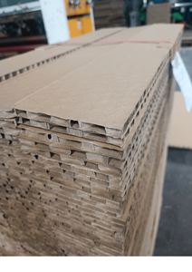 Feuilles de carton kraft alvéolé durables, directement de l'usine, pour applications d'impression et d'emballage - Product Image 2