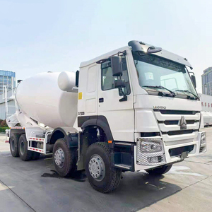 Camión Mezclador de Cemento SINOTRUK de 6 Metros Cúbicos, 8, 10 y 12 M3, Camión Mezclador de Concreto Howo - Product Image 2